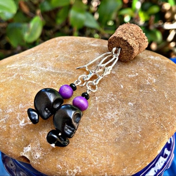 Skull purple Halloween 💀 Earrings - Picture 6 of 15